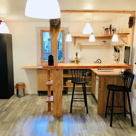 Arc Apartment Fontainemore